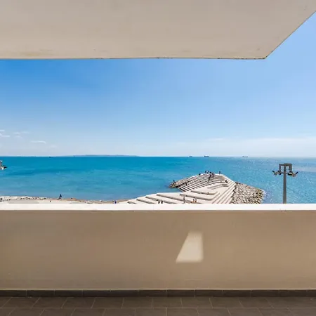 Seaview Boulevard * Durrës